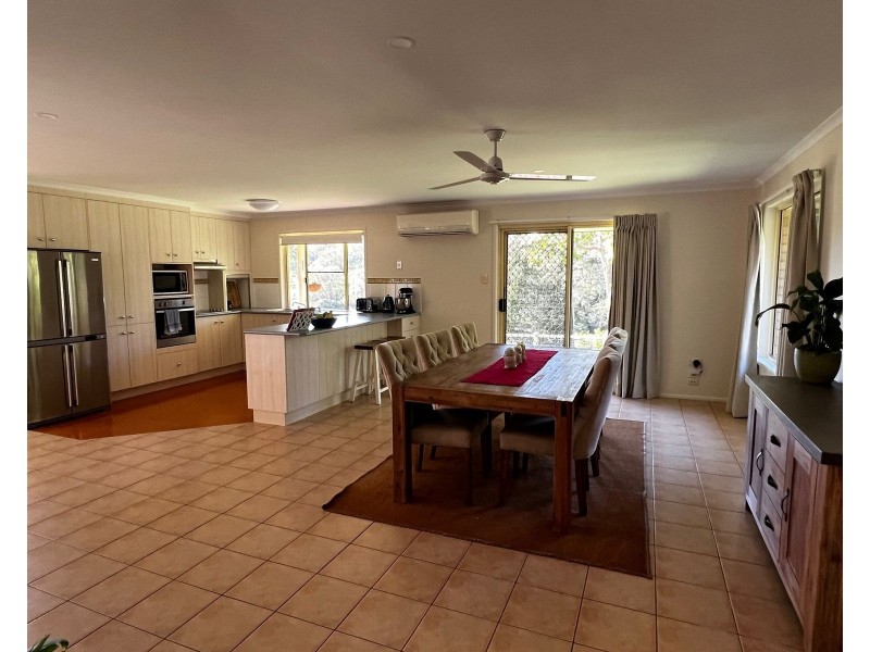90771 Bruce Highway, Sarina QLD 4737