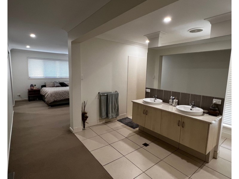 11 Ulysses Way, Armstrong Beach QLD 4737