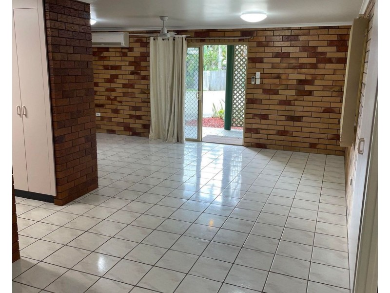 2/5 Campwin Beach Road, Campwin Beach QLD 4737
