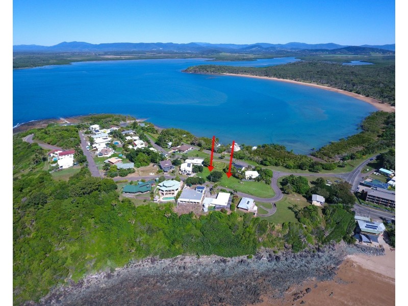 5 Captain Blackwood Drive, Sarina Beach QLD 4737