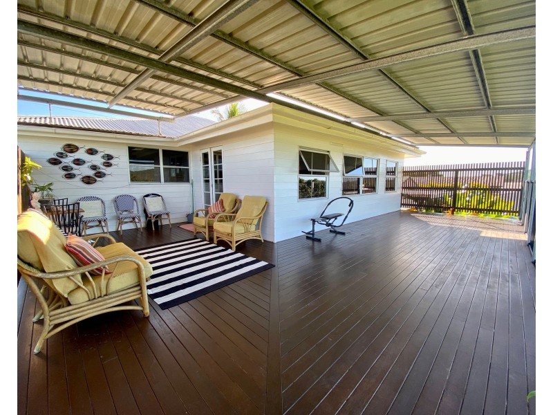 152 Broad Street, Sarina QLD 4737