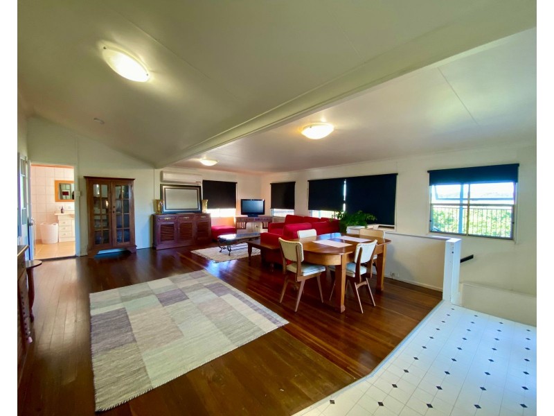 152 Broad Street, Sarina QLD 4737