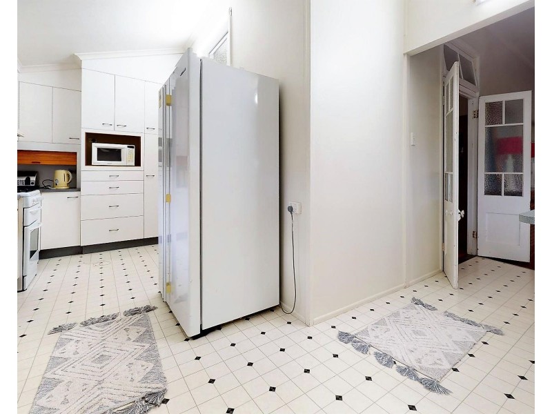 152 Broad Street, Sarina QLD 4737