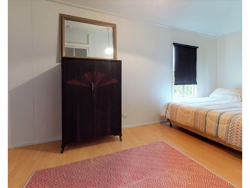 152 Broad Street, Sarina QLD 4737