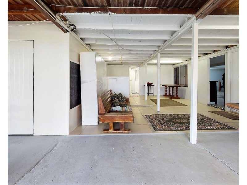 152 Broad Street, Sarina QLD 4737