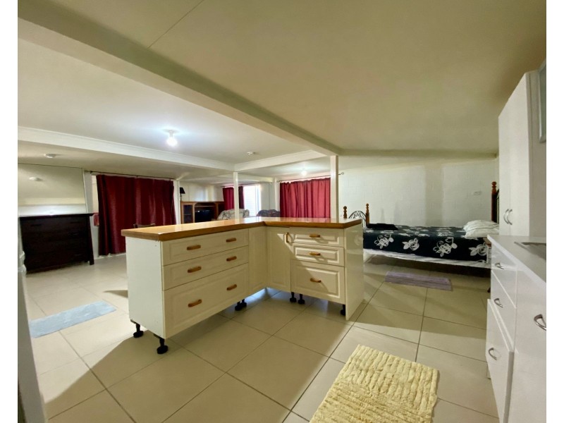 152 Broad Street, Sarina QLD 4737