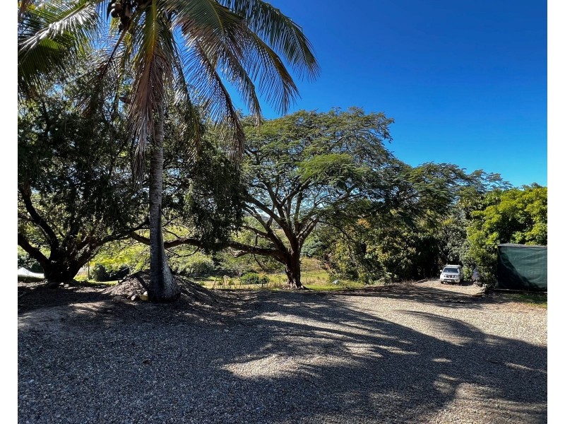 729 Grasstree Road, Grasstree Beach QLD 4740