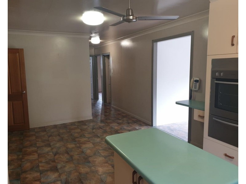 9 Kingfisher Street, Slade Point QLD 4740