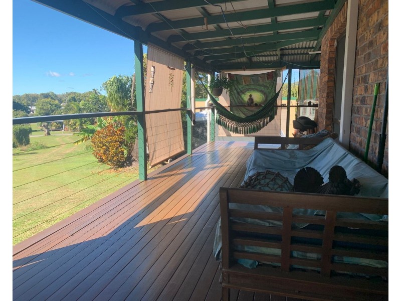 8 Sturgeon Street, Ball Bay QLD 4741