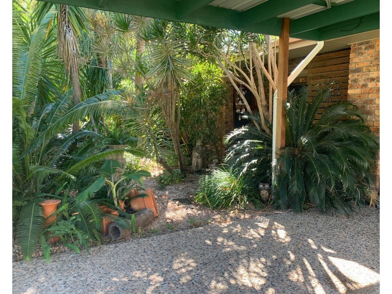 8 Sturgeon Street, Ball Bay QLD 4741