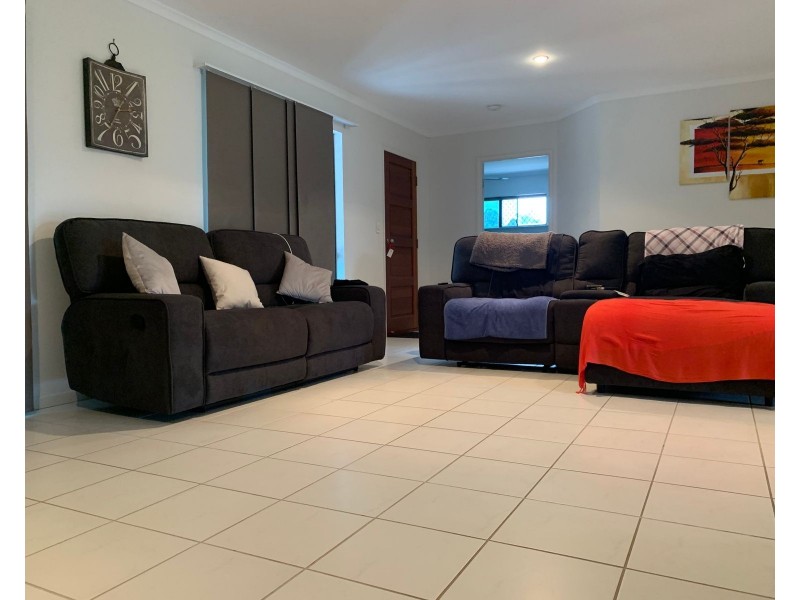 6 Johnson Avenue, Seaforth QLD 4741