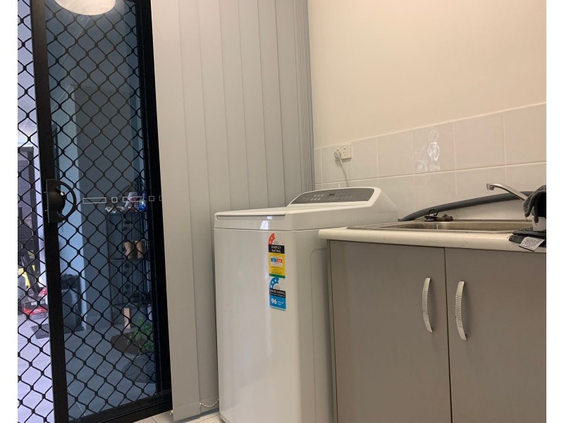 6 Johnson Avenue, Seaforth QLD 4741