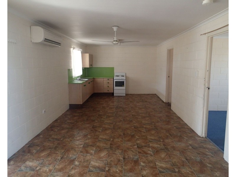 122 Broad Street, Sarina QLD 4737