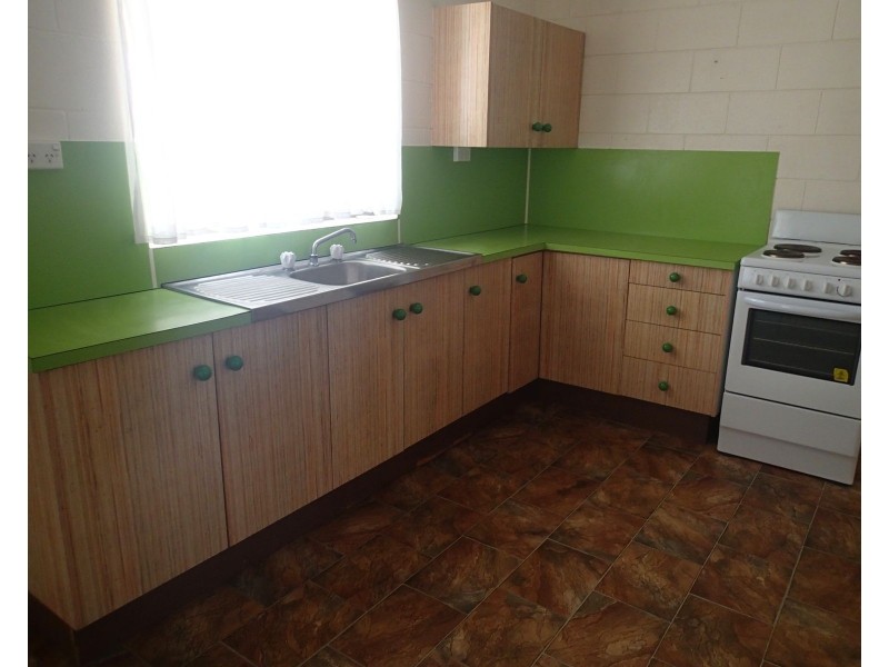 122 Broad Street, Sarina QLD 4737