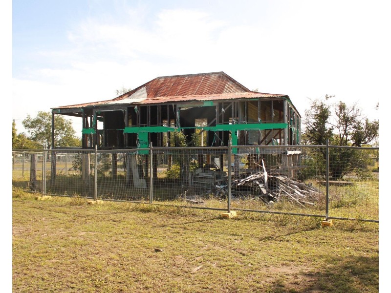 14 Waverley Street, St Lawrence QLD 4707