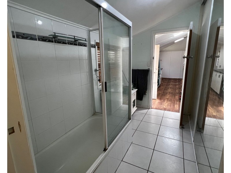 8 Sichter Street, Sarina QLD 4737