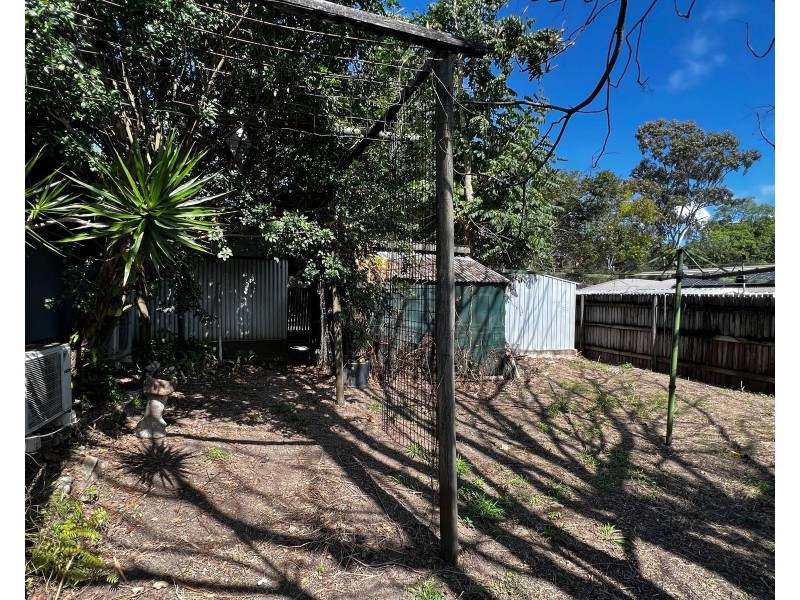 8 Sichter Street, Sarina QLD 4737