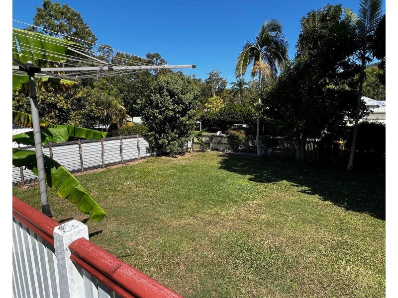 7 Innes Street, Sarina QLD 4737