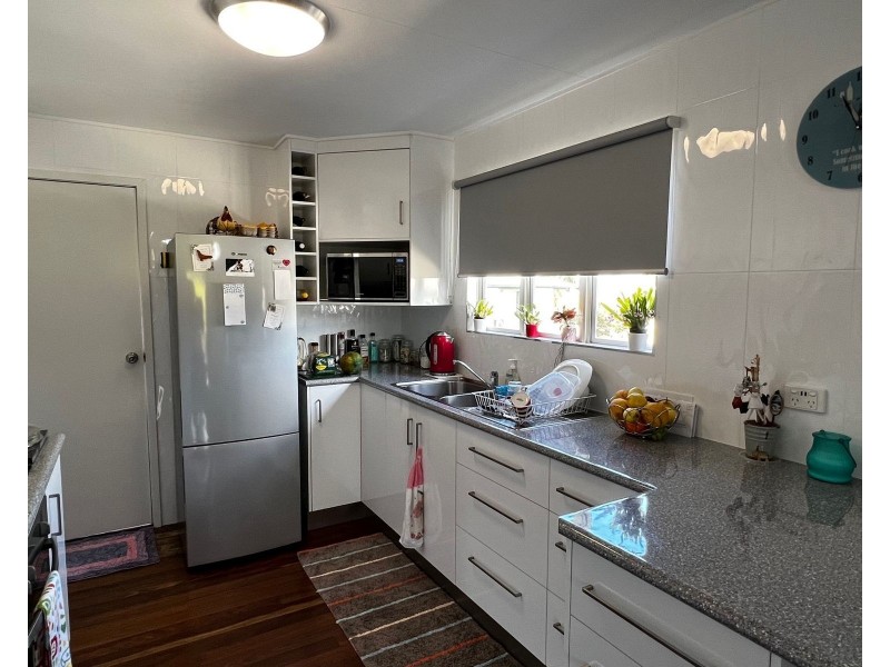 14 Brandon Street, Sarina QLD 4737