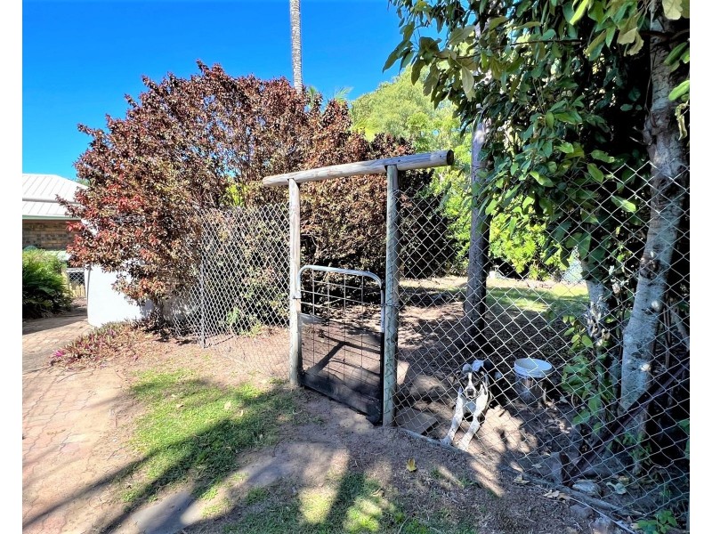 11 Hillside Drive, Grasstree Beach QLD 4740