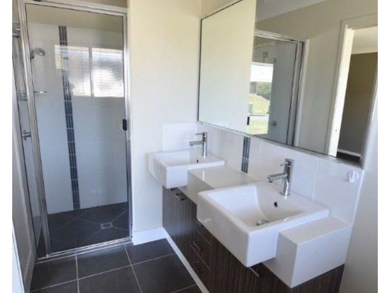 3-5 Highcrest Court, Bucasia QLD 4750