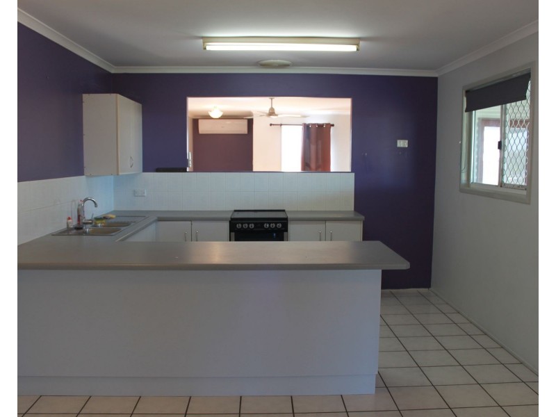 7 Castaway Close, Salonika Beach QLD 4740