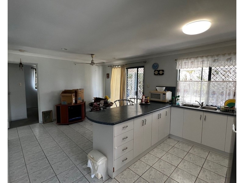 17 Morris Street, Campwin Beach QLD 4737