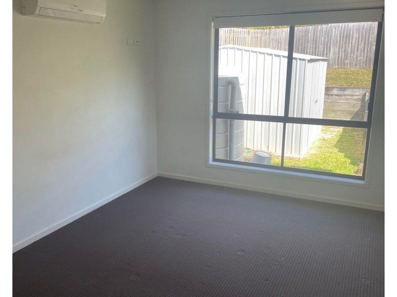 2/6 Lyam Place, Eimeo QLD 4740