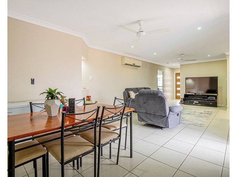 42 Hangan Street, Bucasia QLD 4750