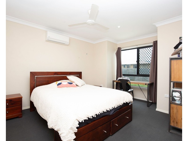 42 Hangan Street, Bucasia QLD 4750