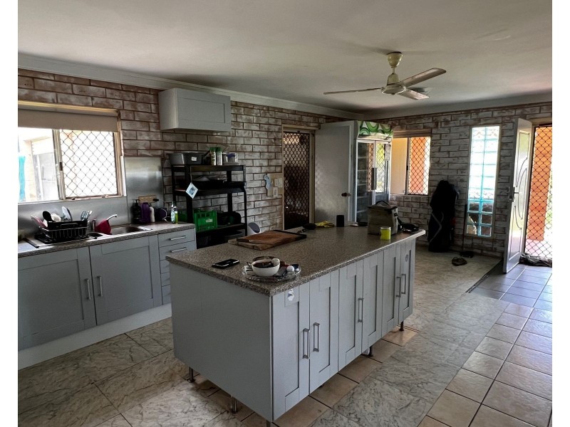 12 Crawford Street, Grasstree Beach QLD 4740