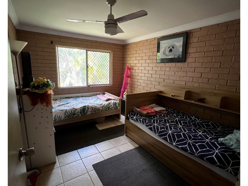 12 Crawford Street, Grasstree Beach QLD 4740