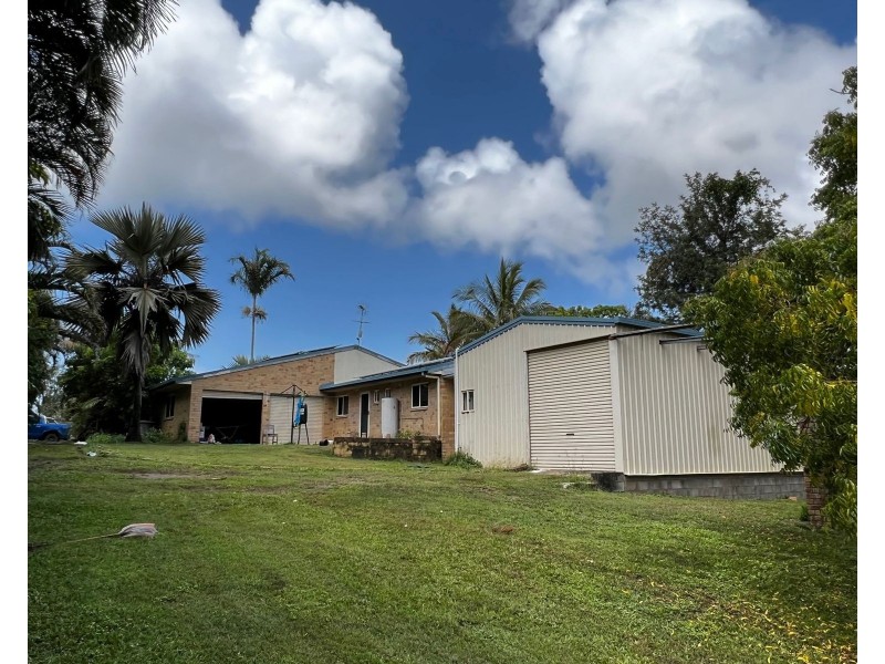 12 Crawford Street, Grasstree Beach QLD 4740
