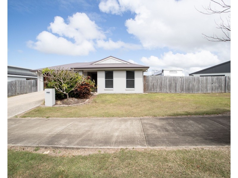 4 Montgomery street, Rural View QLD 4740