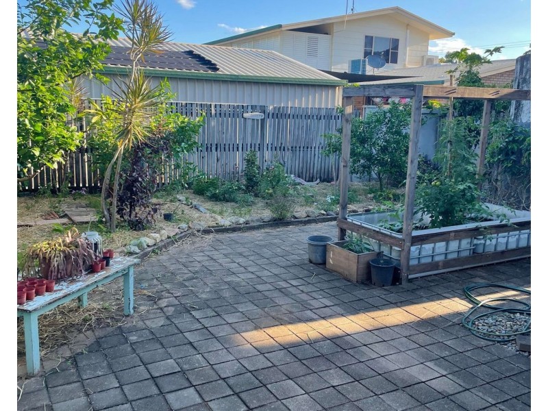79 Zelma Street, Grasstree Beach QLD 4740