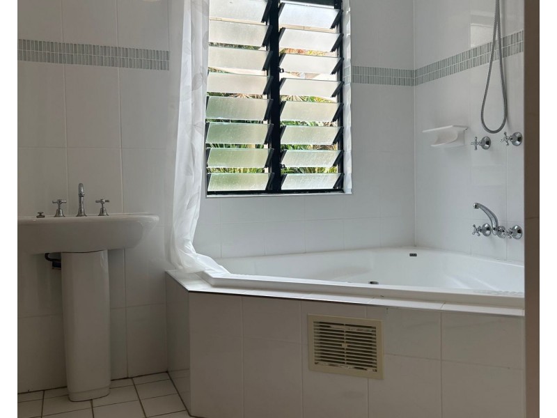 3 Gold Street, Grasstree Beach QLD 4740