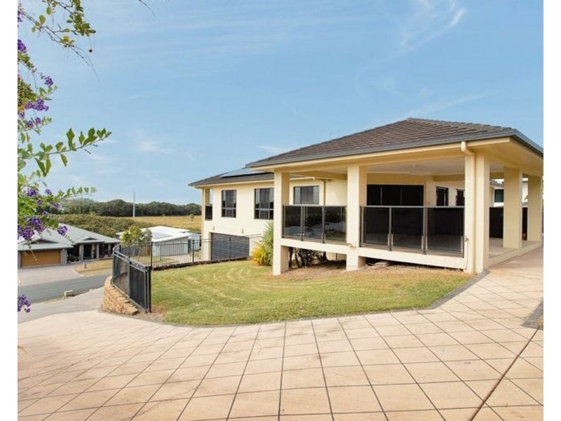 47 Cinnamon Drive, Glenella QLD 4740