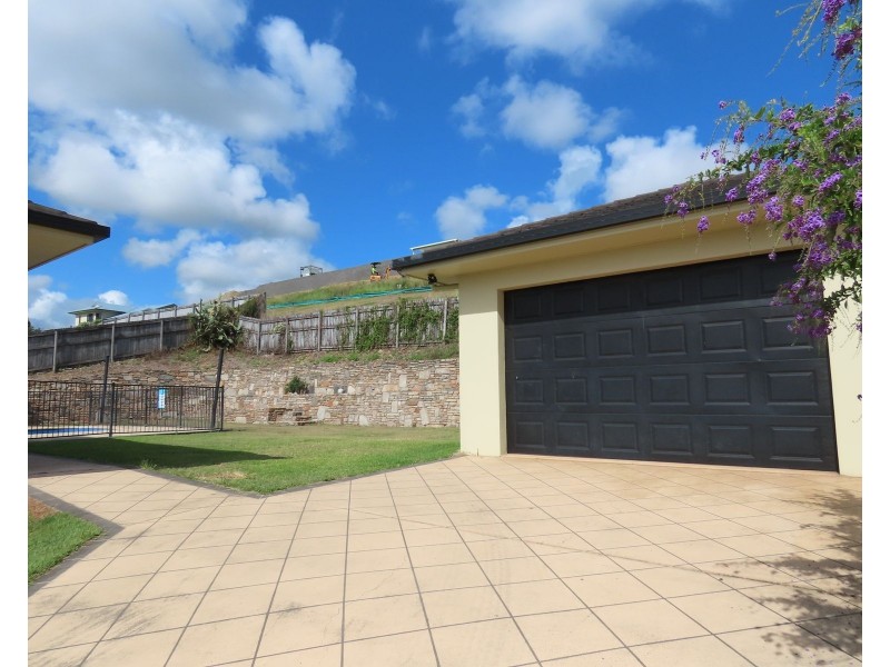 47 Cinnamon Drive, Glenella QLD 4740