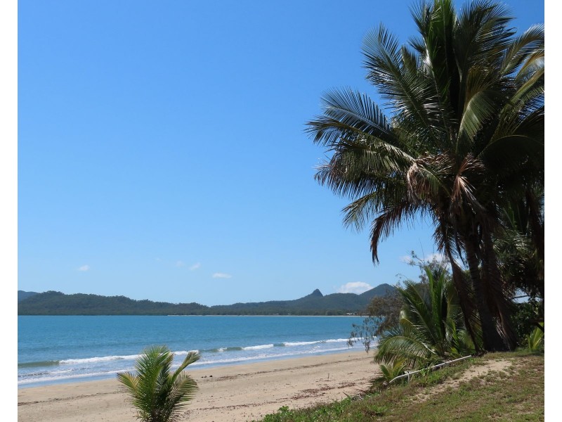 14A Frangipanni Avenue, Seaforth QLD 4741