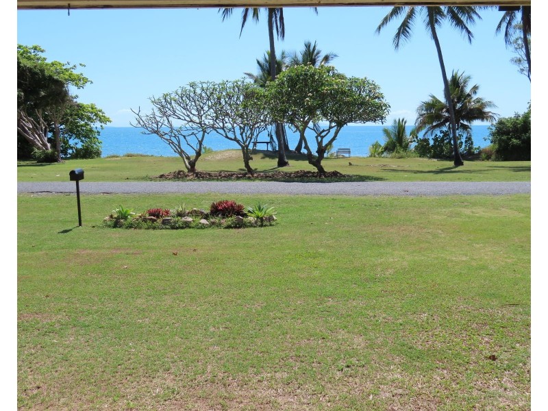 14B Frangipanni Avenue, Seaforth QLD 4741