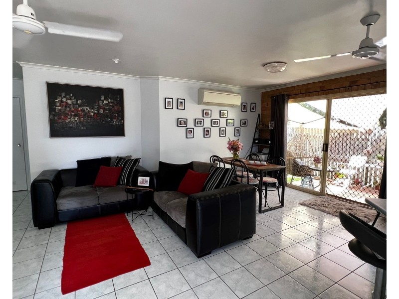 4/12 East Street, Sarina QLD 4737