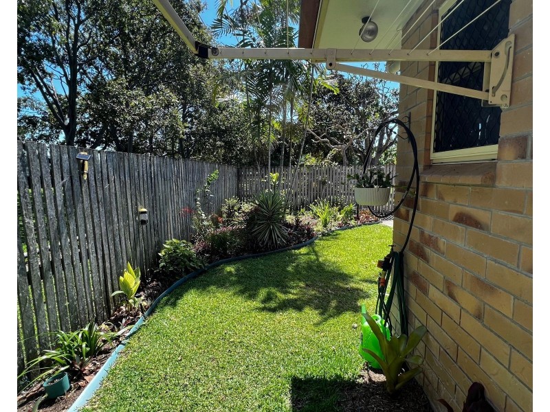 4/12 East Street, Sarina QLD 4737