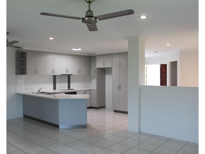 1 Mooney Court, Marian QLD 4753