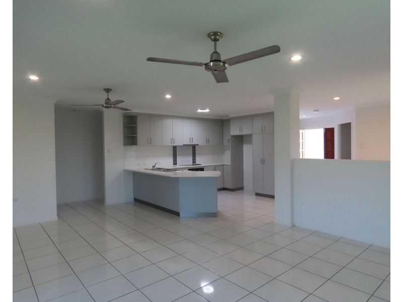 1 Mooney Court, Marian QLD 4753