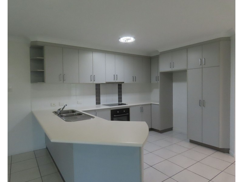 1 Mooney Court, Marian QLD 4753