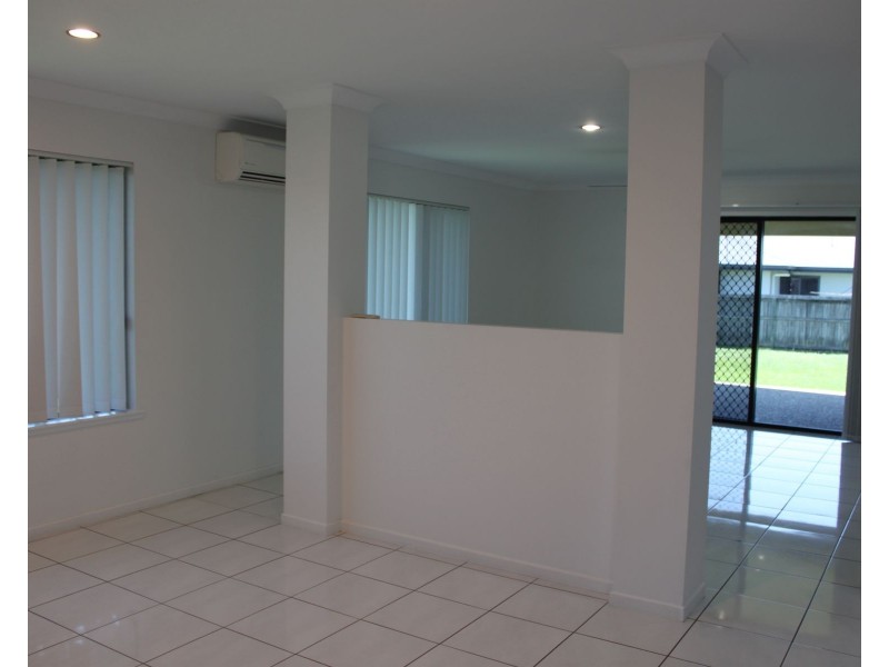 1 Mooney Court, Marian QLD 4753