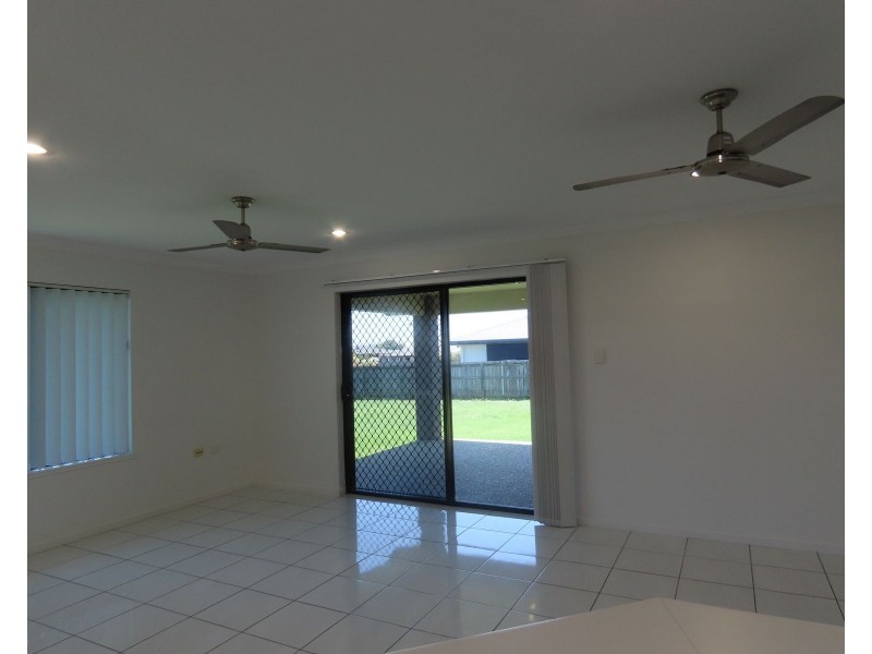 1 Mooney Court, Marian QLD 4753