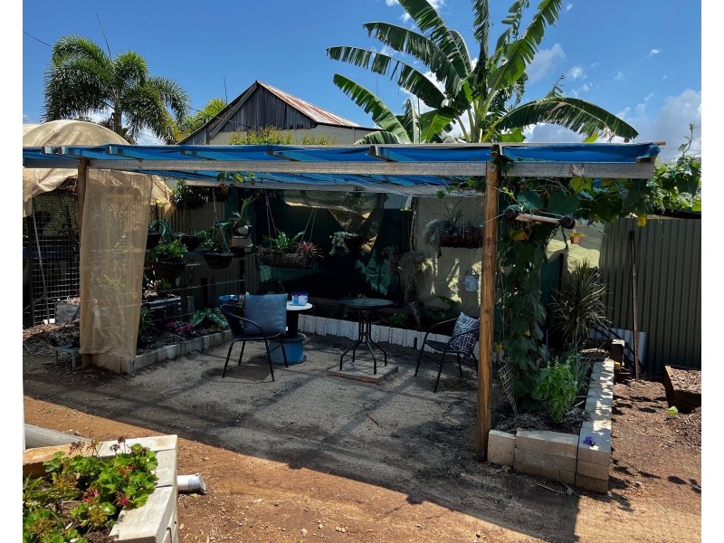 4 Arthur Street, St Lawrence QLD 4707