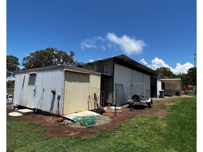 4 Arthur Street, St Lawrence QLD 4707