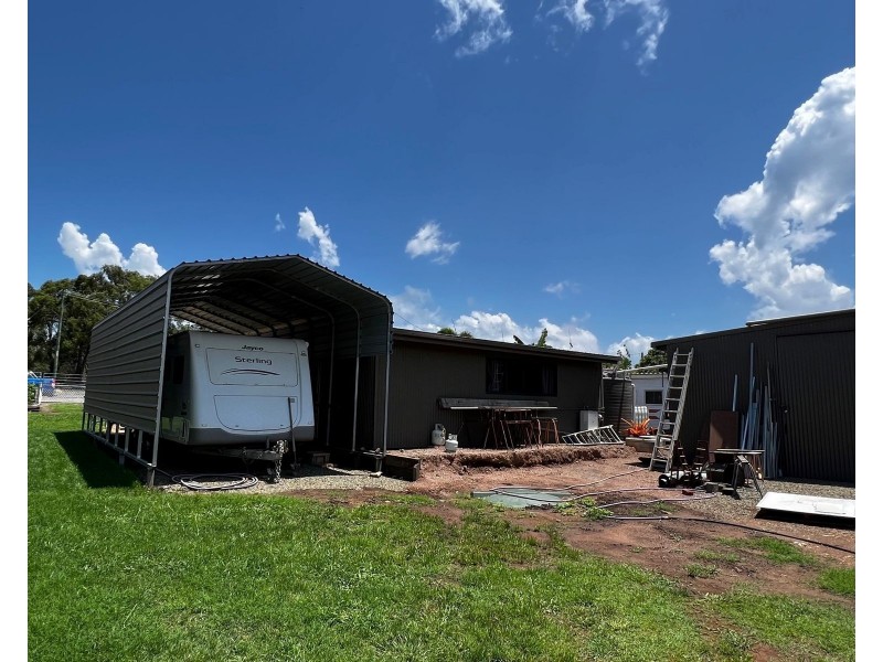 4 Arthur Street, St Lawrence QLD 4707